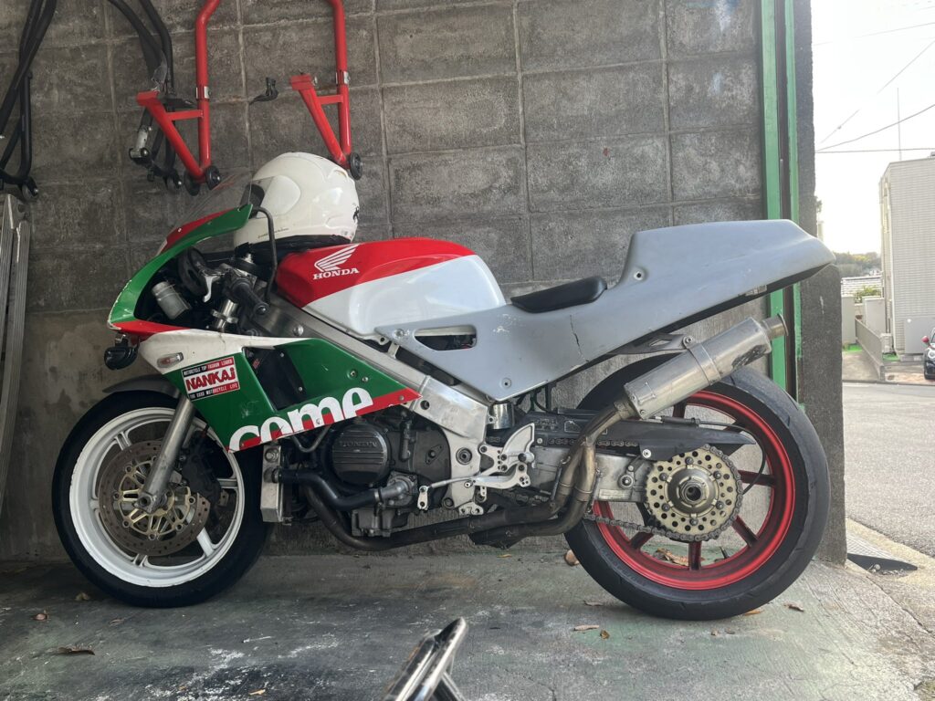 ホンダ VFR400R/NC30