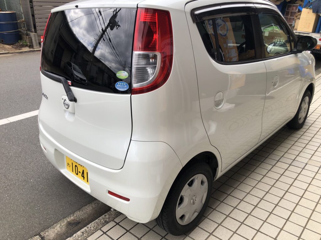 日産　モコ