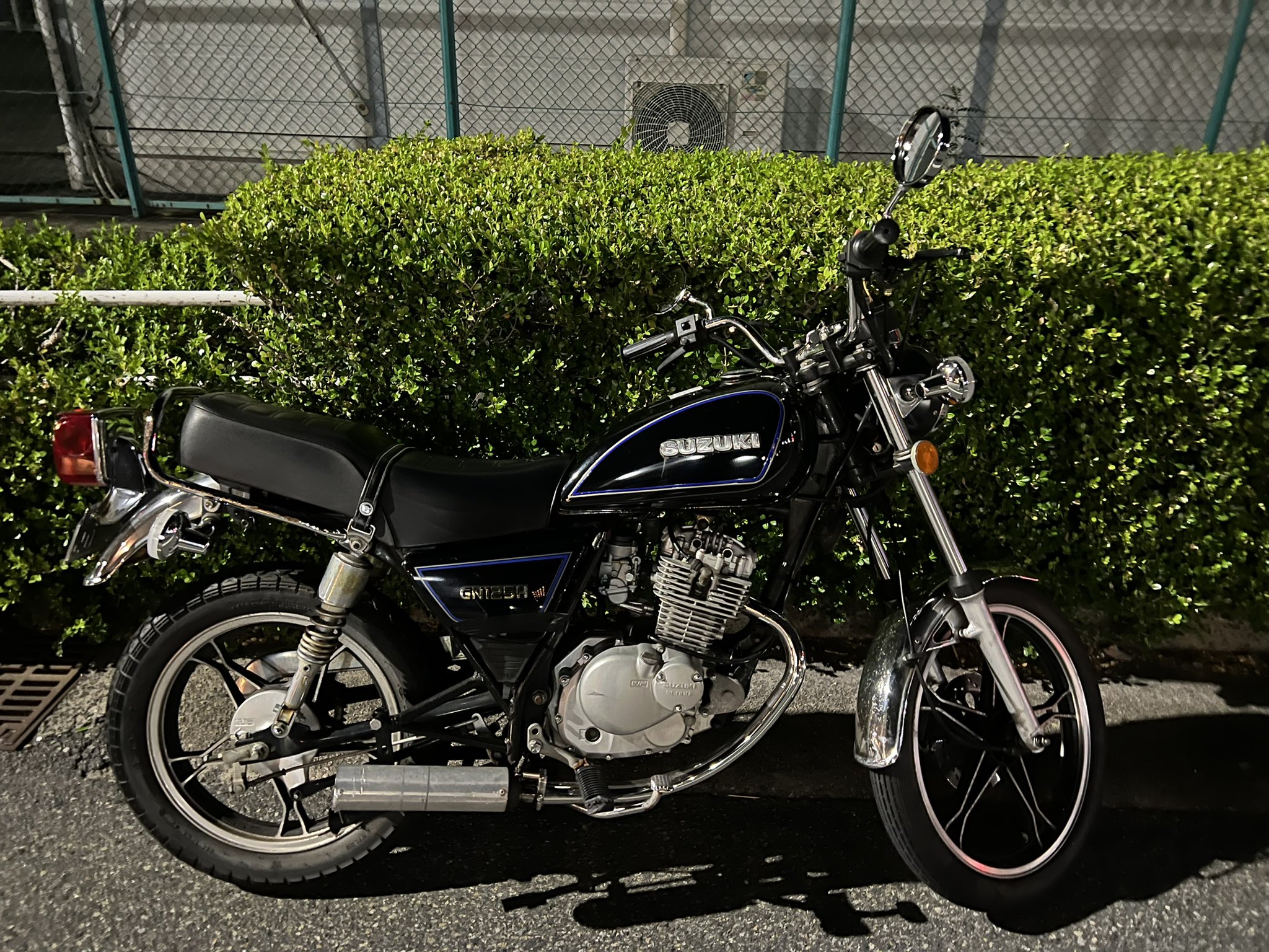 スズキ GN125H