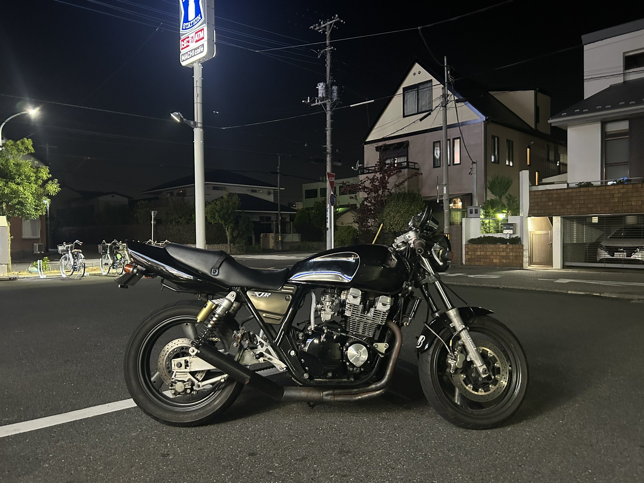 ヤマハ XJR400