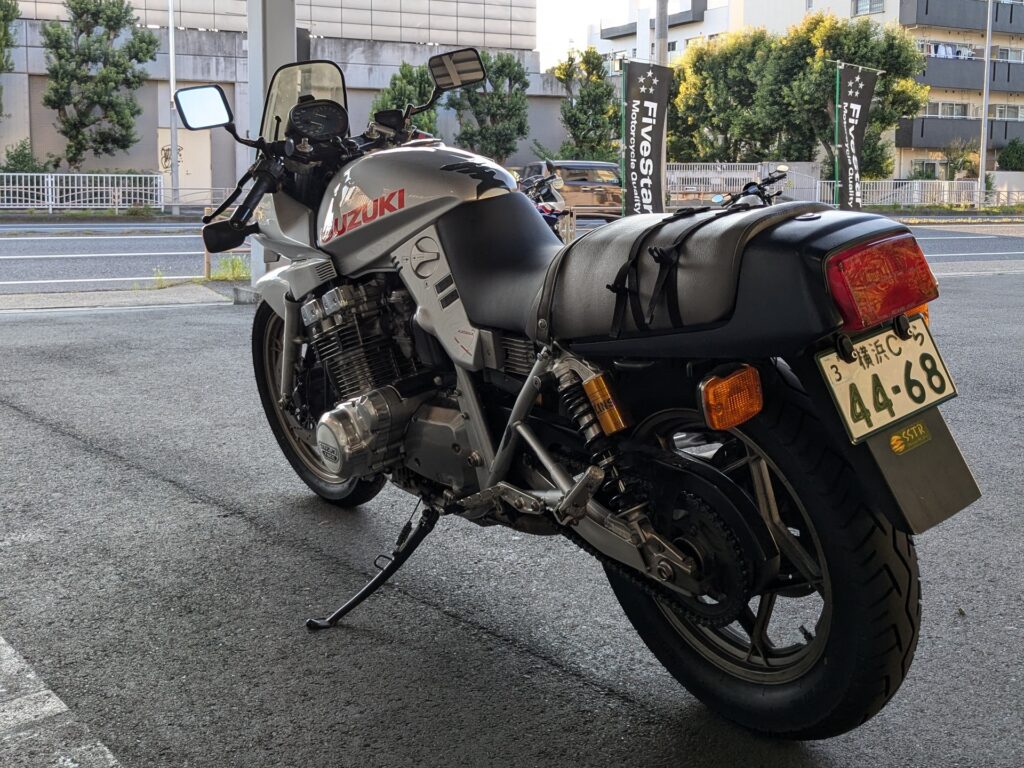 スズキ GSX1100Sカタナ