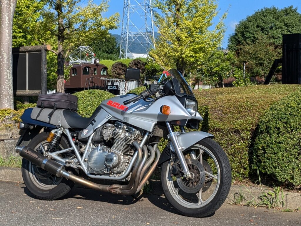 スズキ GSX1100Sカタナ