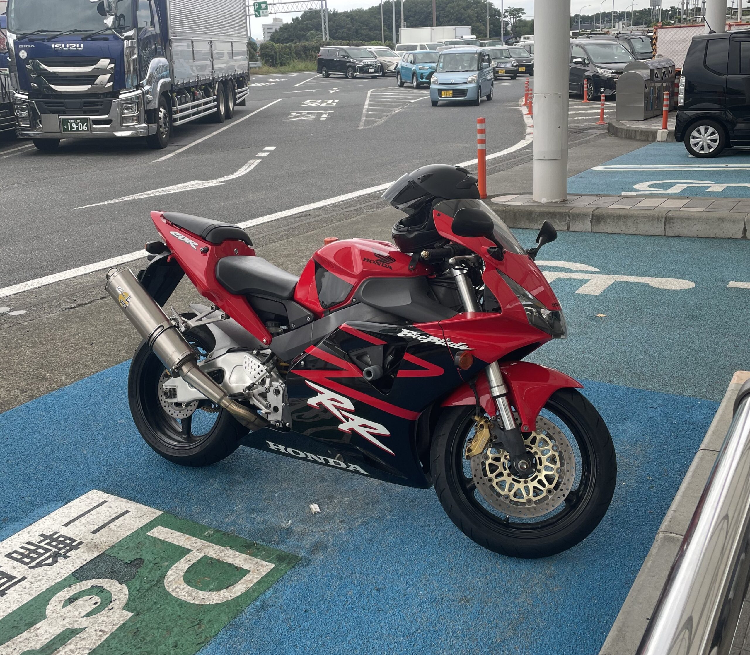 ホンダ CBR954RR ファイヤーブレード