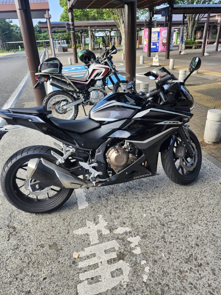 ホンダ  CBR400R