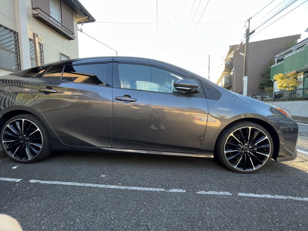 トヨタ プリウス