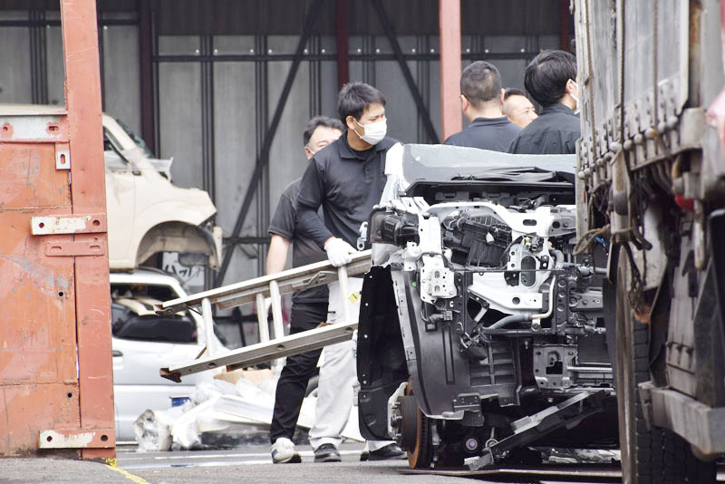 【自動車盗難関連News】SUV消える…知らぬ間に何台も　遠方から集められた車両、バラバラにした男性5人…輸出しようと解体した疑い　さらにコンテナに入れ、向かう先は“ふ頭”のターミナル　5回逮捕…その後、理由不明の不起訴に（埼玉新聞）