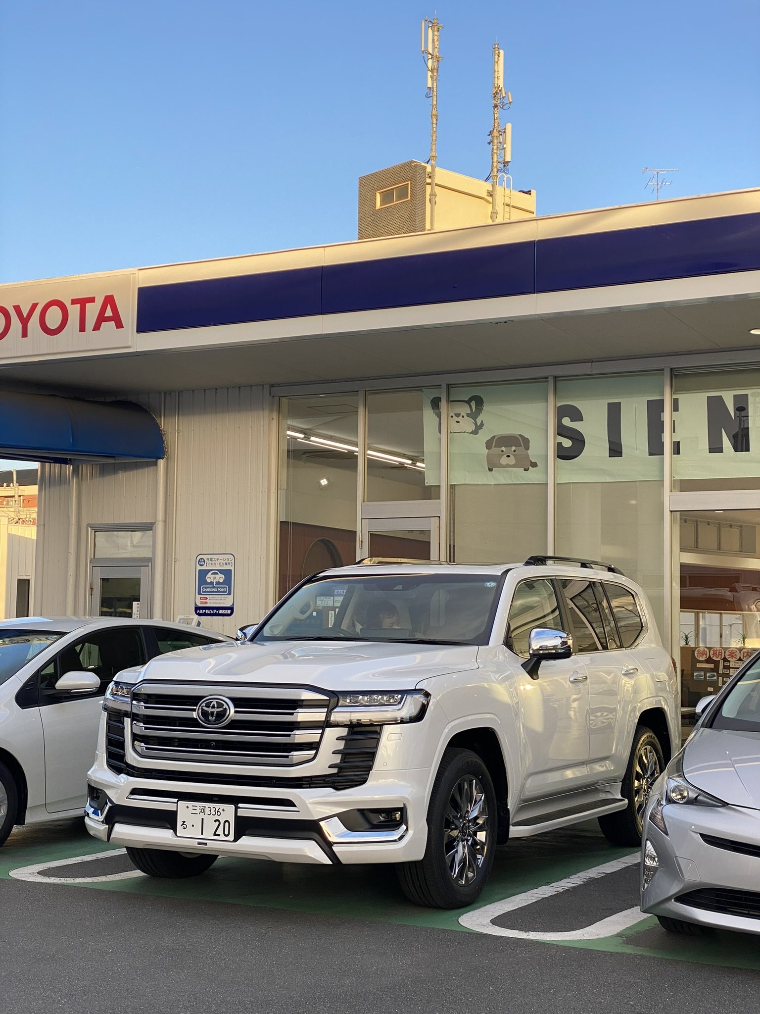 トヨタ ランドクルーザー300