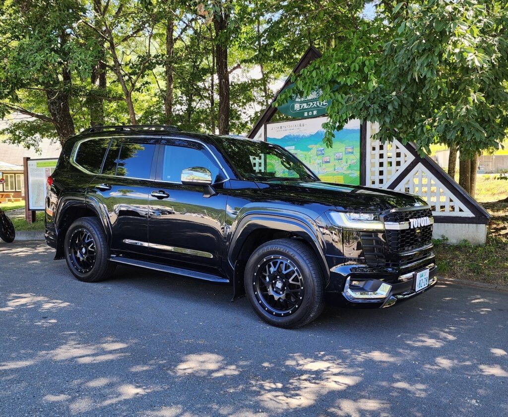 トヨタ ランドクルーザー300