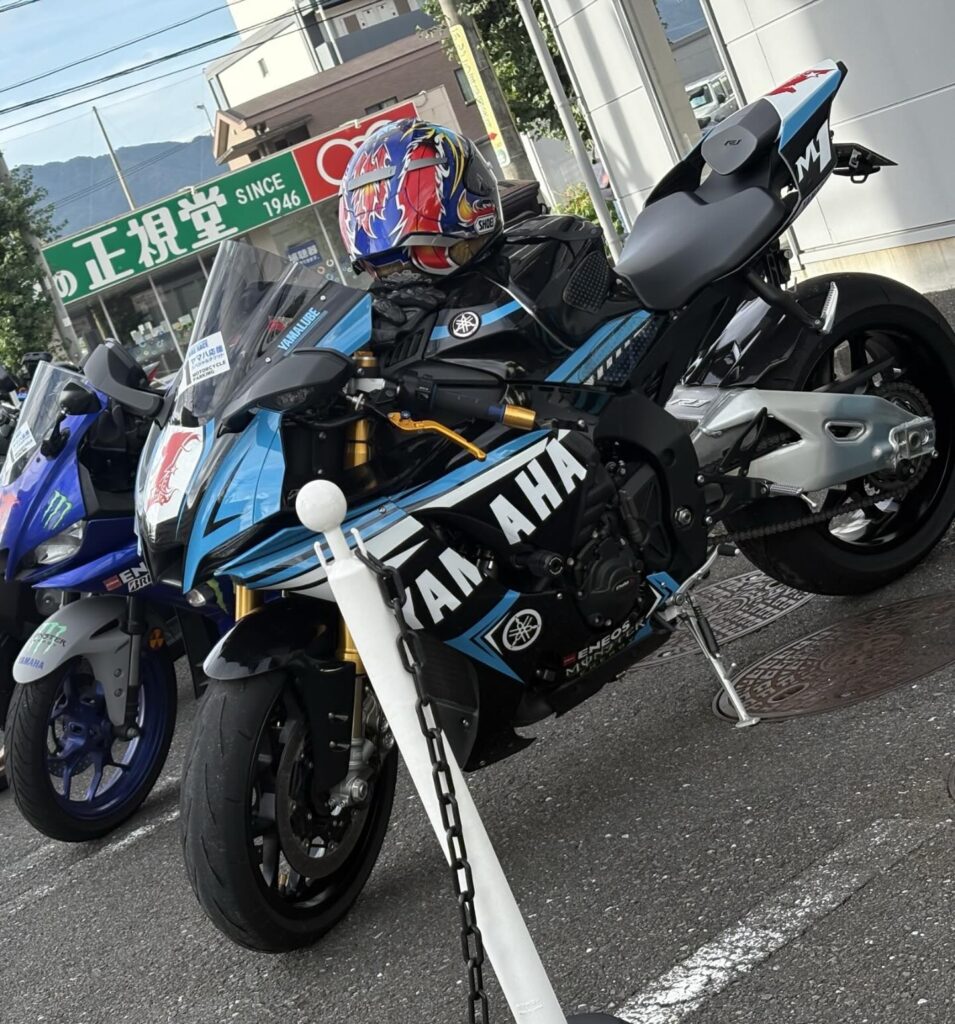 ヤマハ YZF-R1