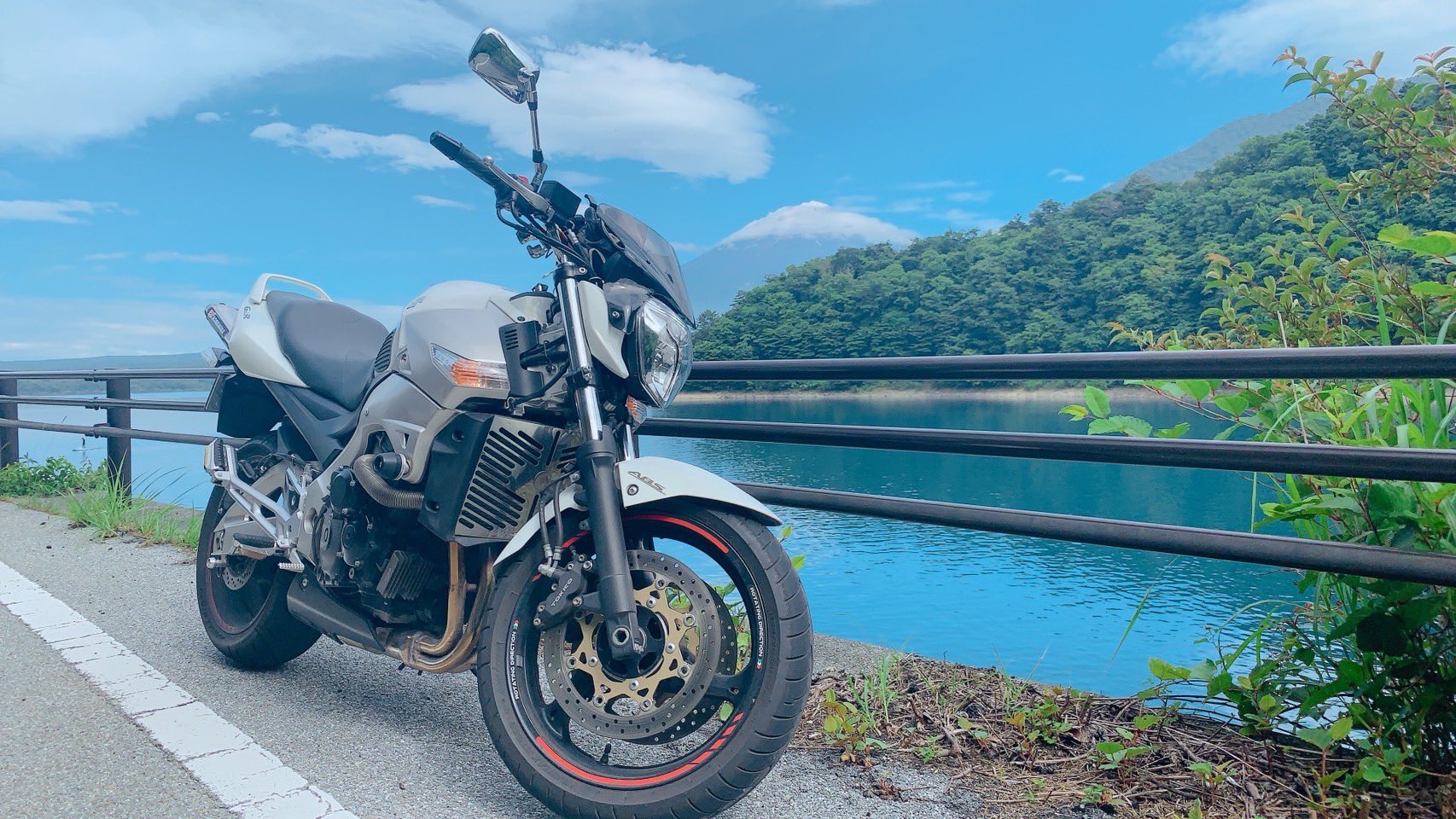 スズキ GSR400