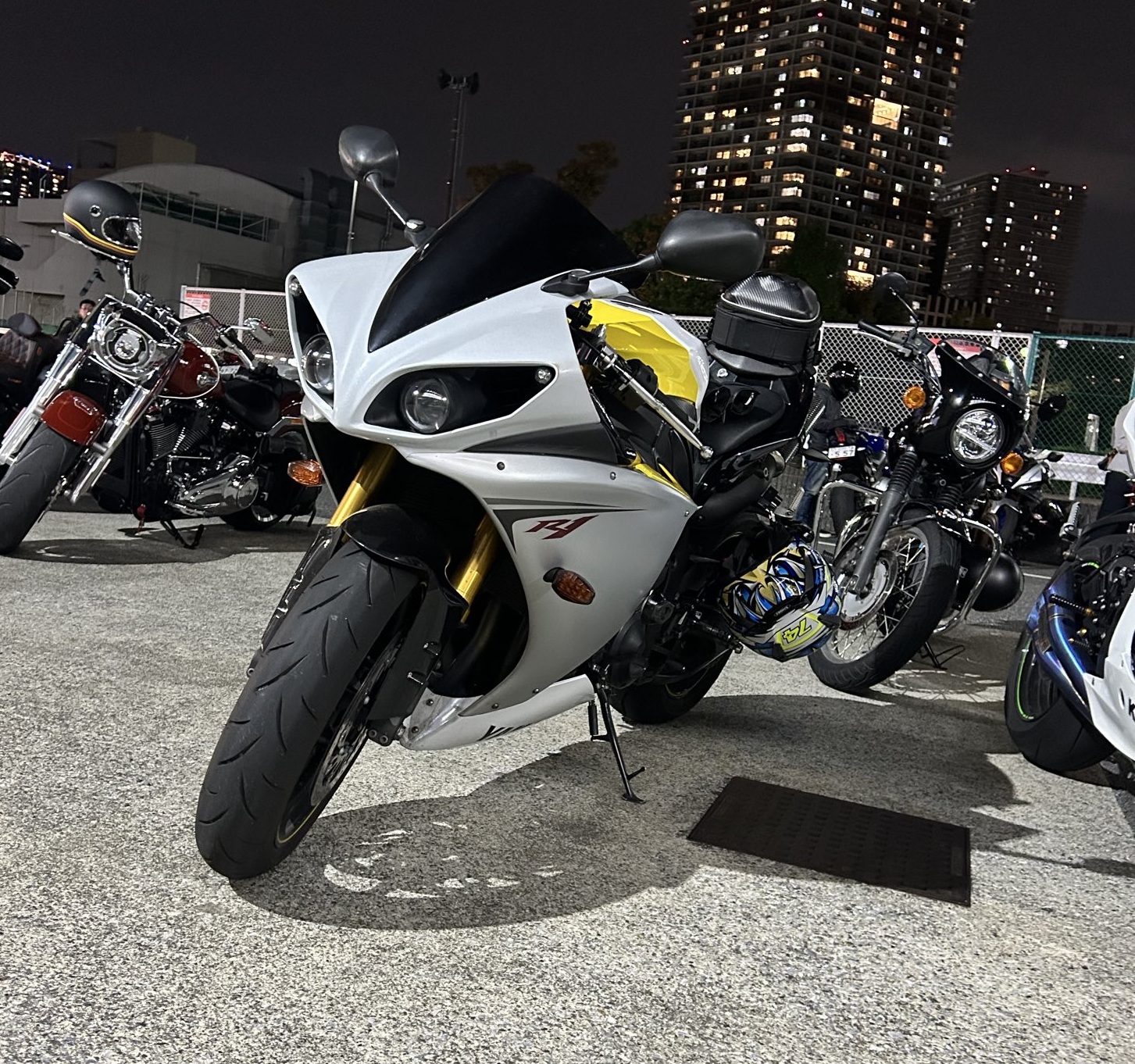 ヤマハ YZF-R1