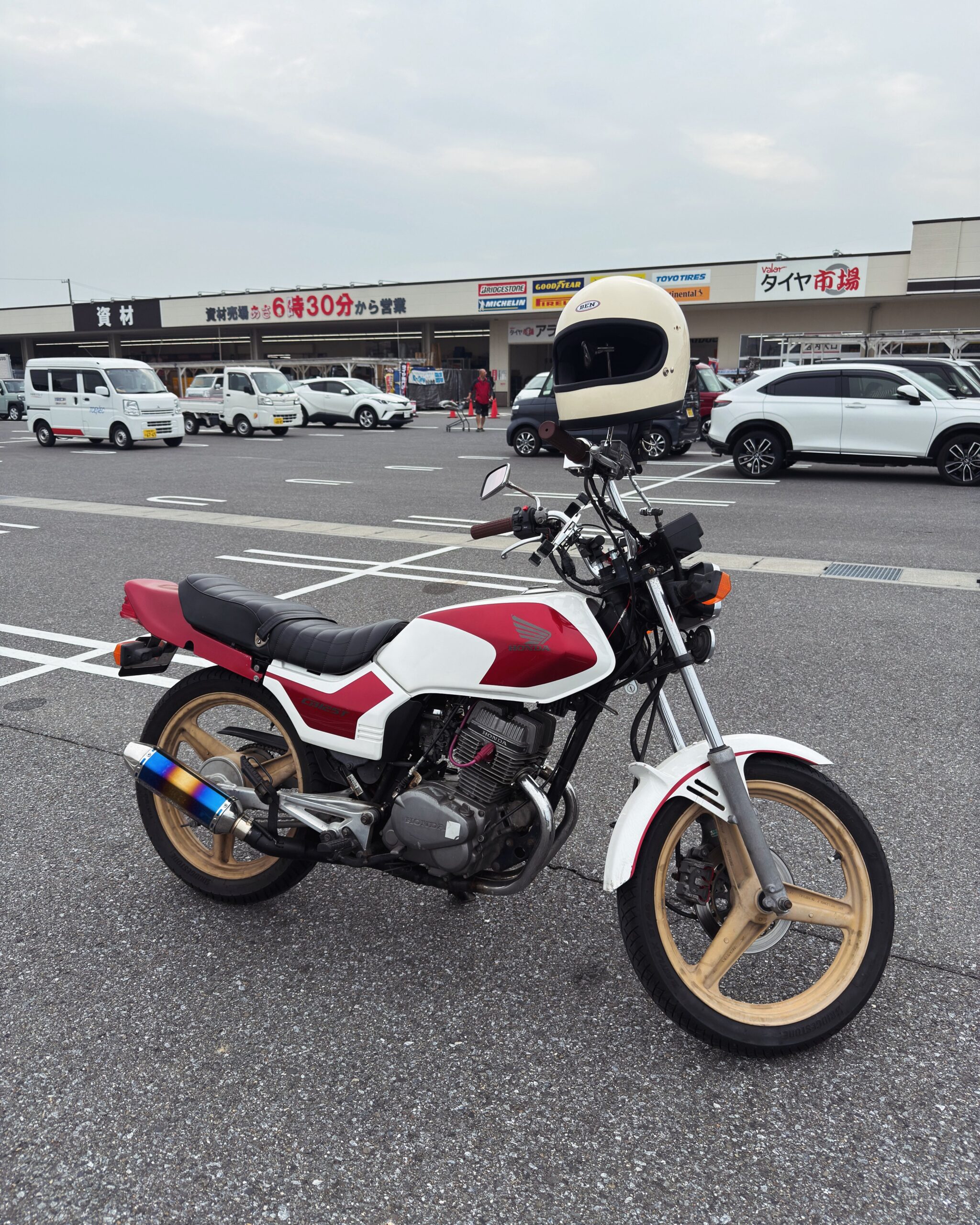 ホンダ CB125T