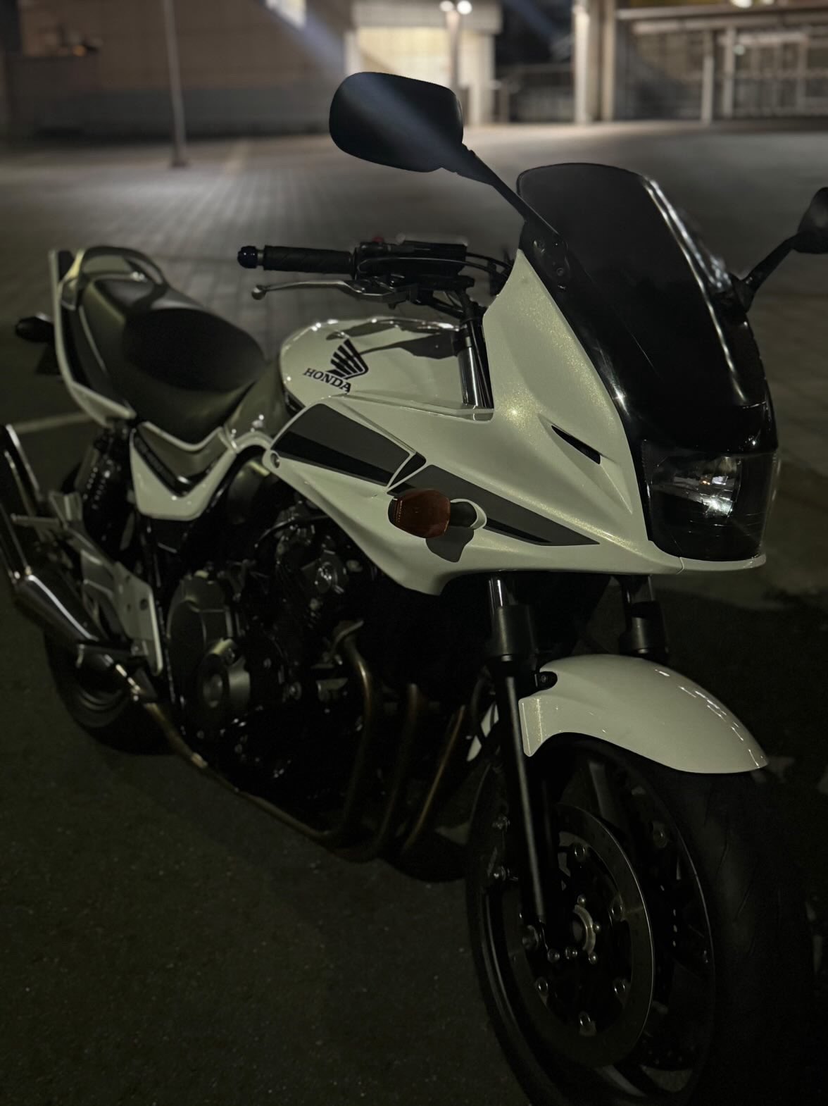 ホンダ CB400 スーパーボルドール