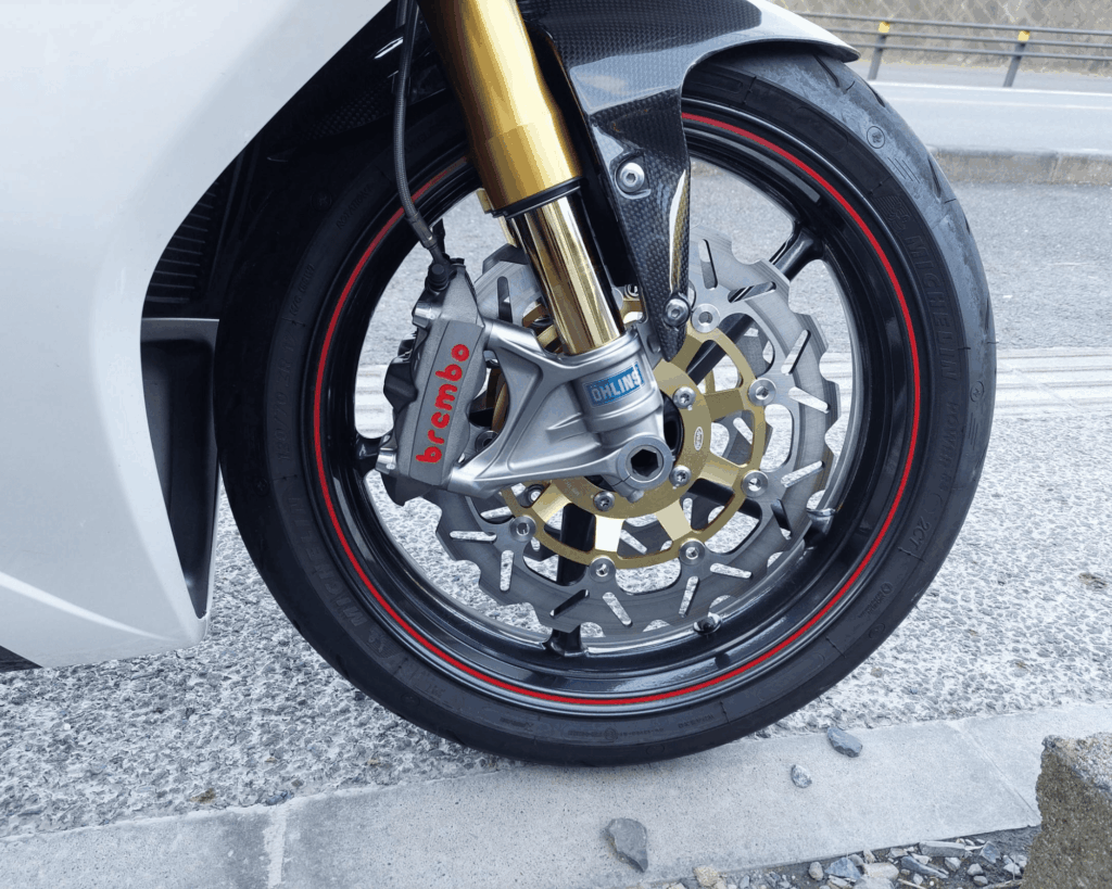 トライアンフ デイトナ675R