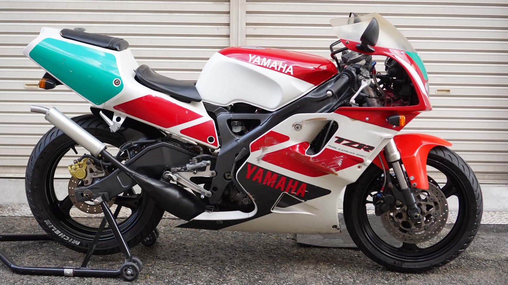 ヤマハ TZR250R