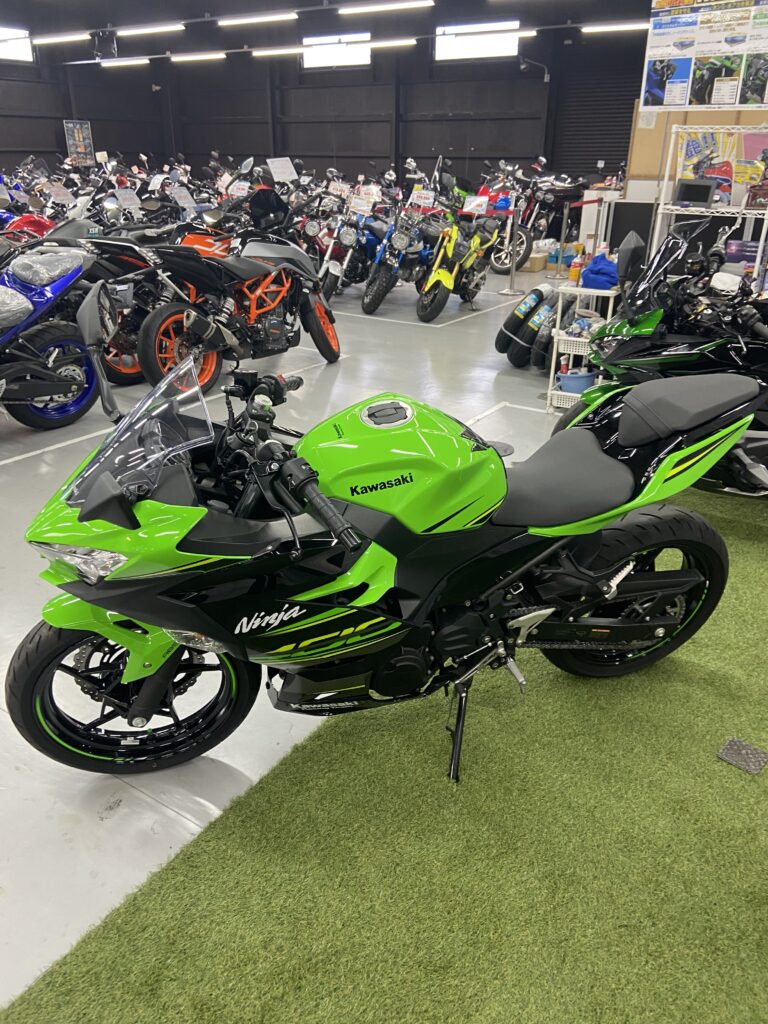 カワサキ ニンジャ400 KRTエディション
